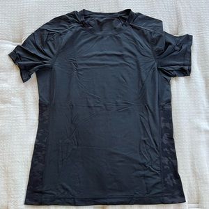 Lululemon metal vent tech short sleeve shirt